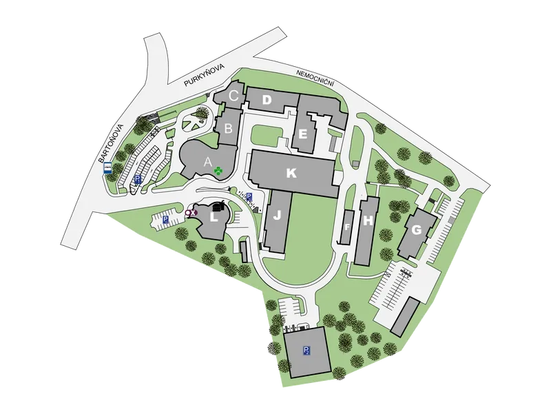 Mapa areálu nemocnice Náchod s označením jednotlivých pavilonů písmeny A až L, včetně legendy s barvami pro výstavbu, vstupy do pavilonů, parkování, lékaře a sanitní dopravu
